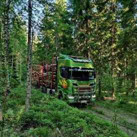 kuljetuskalustoa Aho & Nuutinen